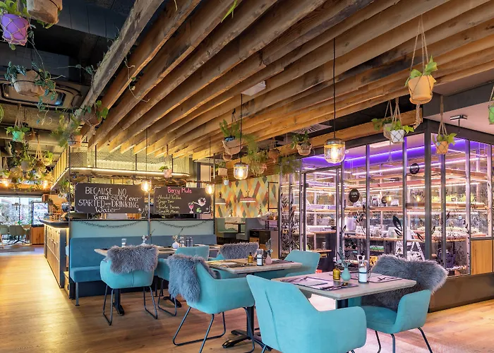 Mountain Luis 公寓式酒店 4*